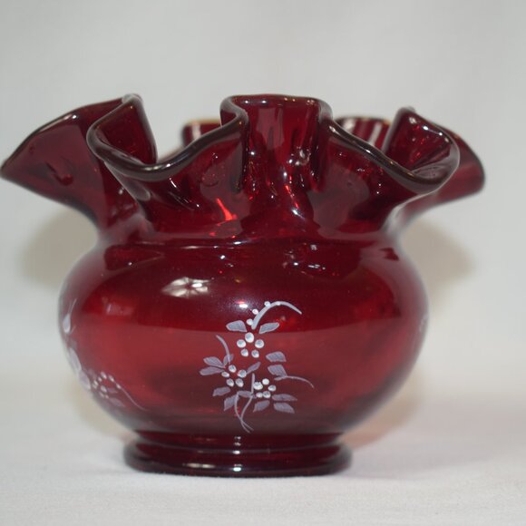 Vintage Fenton Ruby Red Hand Painted 3 inch Ruffle Vase Signed Marilyn - Picture 4 of 5